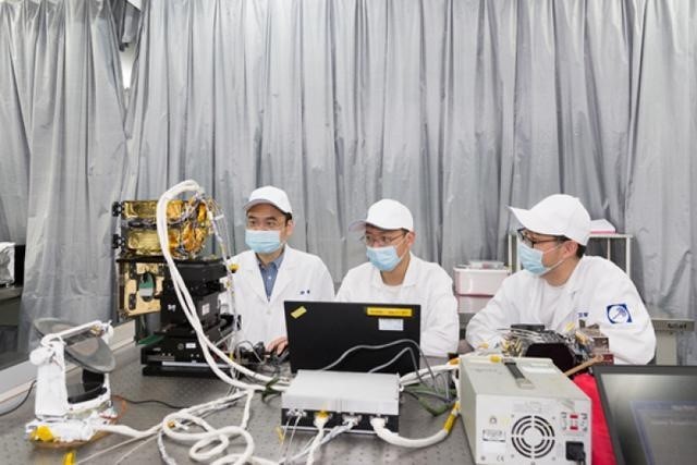 厉害了,“天问一号”火星探测器上的两台有效载荷来自上海制造,将去探测火星上的这些秘密